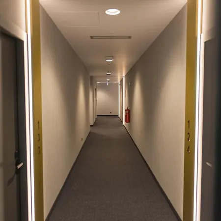 Mk Tirana 5*